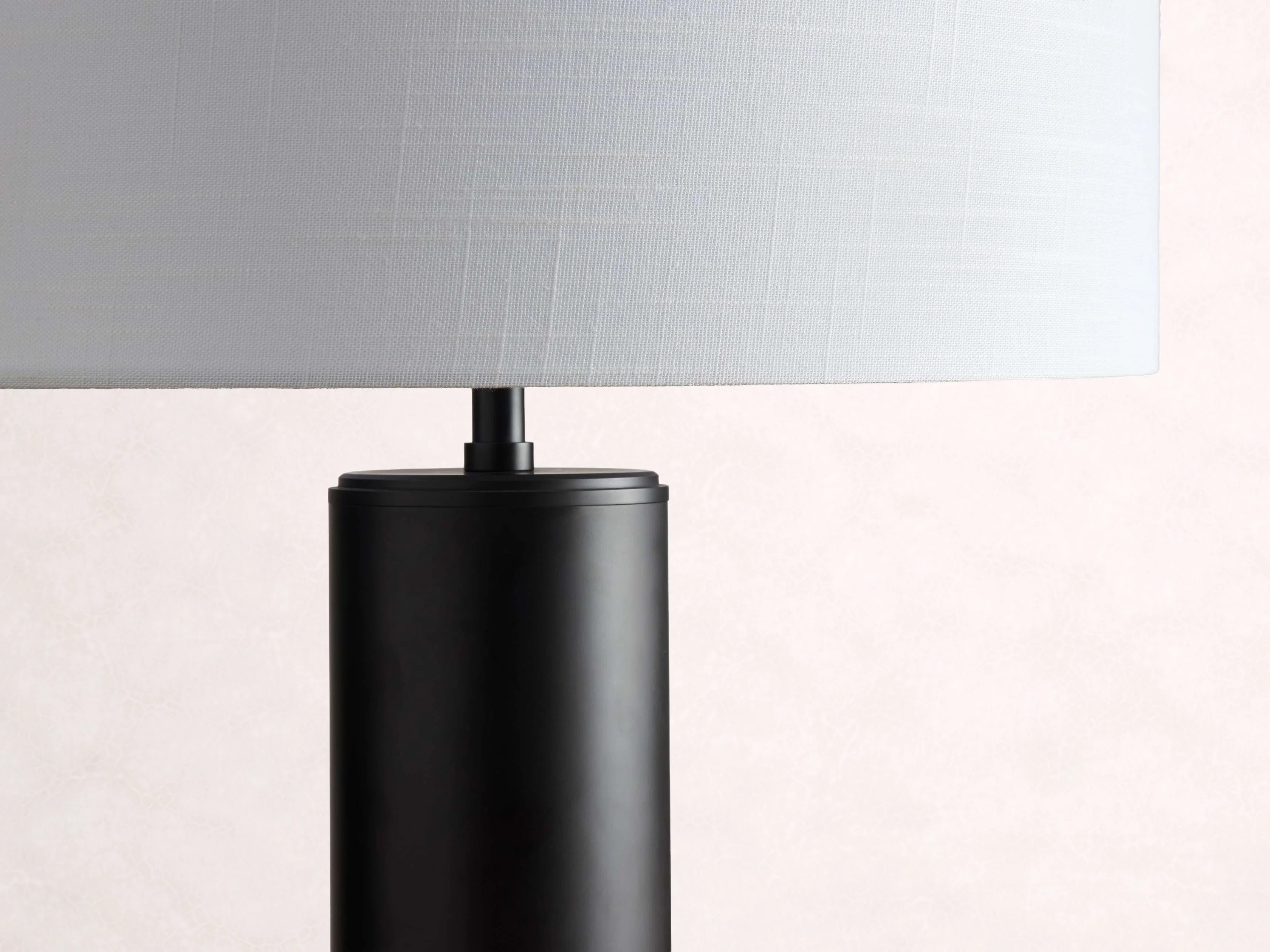 Linden Table Lamp 20-Inch31''