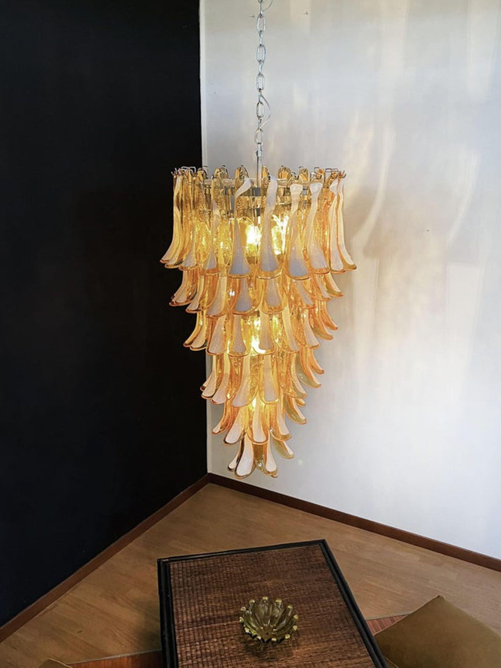 Murano Glass Chandelier – 83 Petals – Caramel