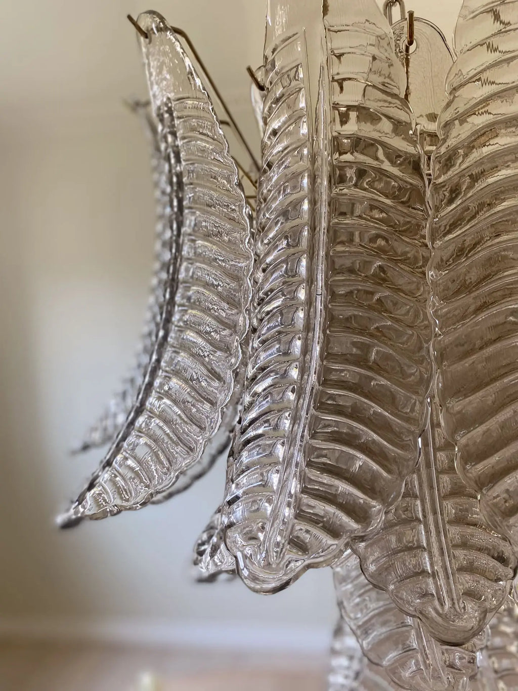 Murano Chandelier – 36 Glass Leaves – Smoked