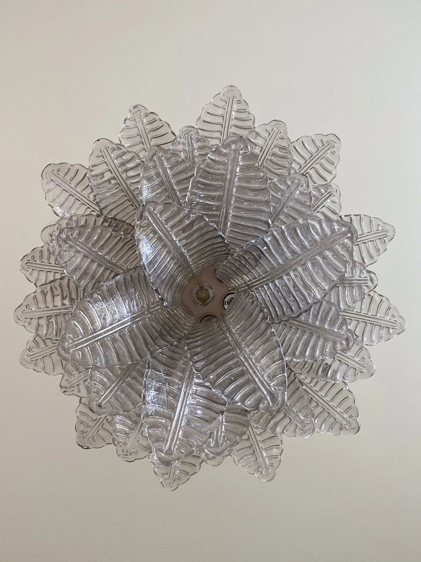 Murano Chandelier – 36 Glass Leaves – Smoked
