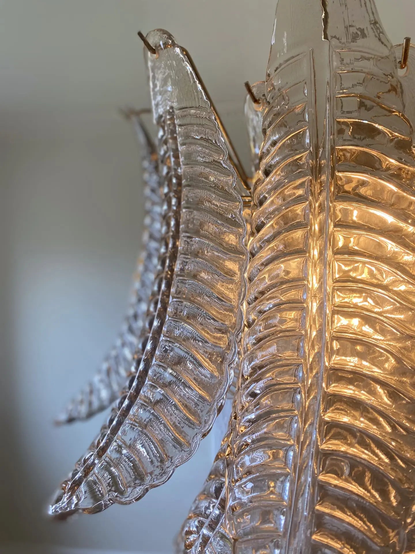 Murano Chandelier – 36 Glass Leaves – Smoked