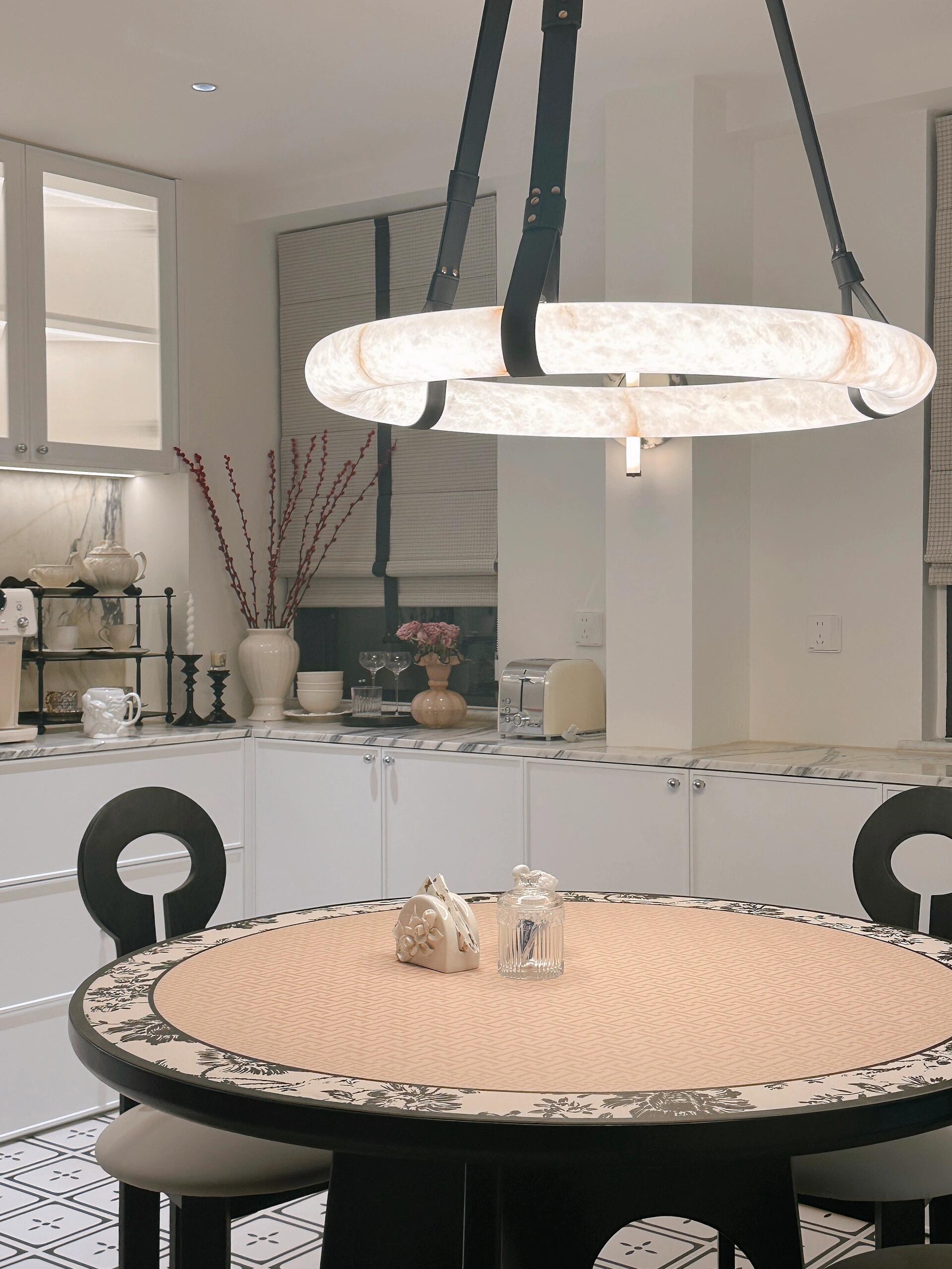 Modern Round Alabaster Chandelier for Living Room / bedroom