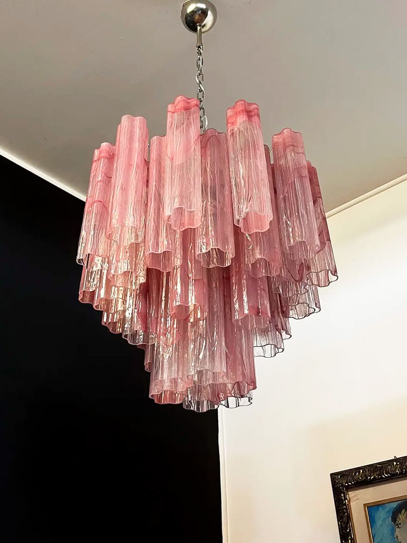 Murano Glass Chandelier – 36 Tubes – Alabaster Pink