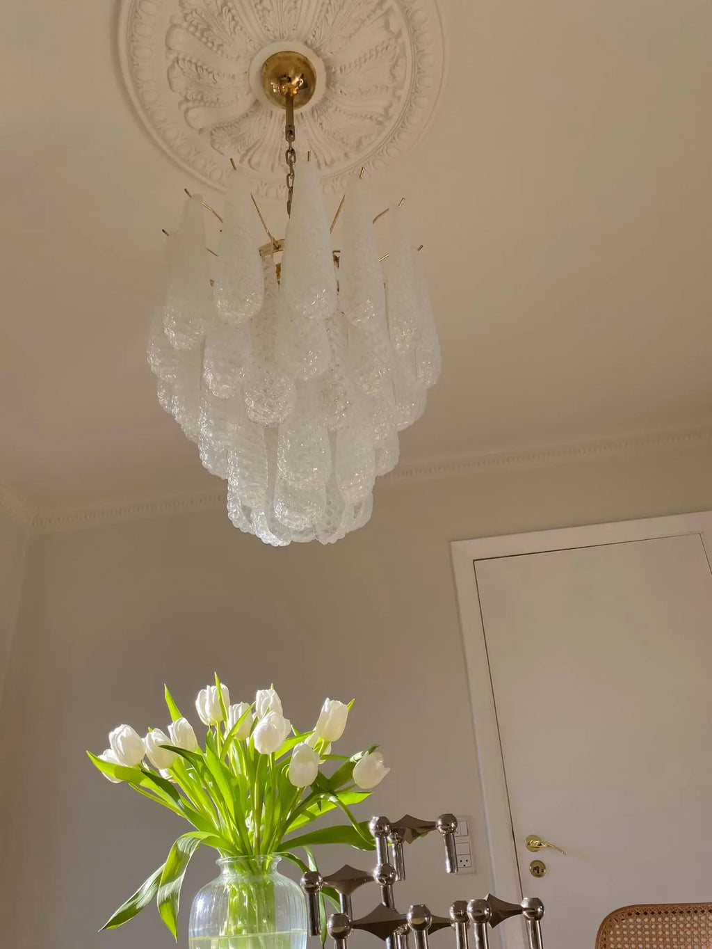 Murano Chandelier – Drop – 41 Glasses – Opalino