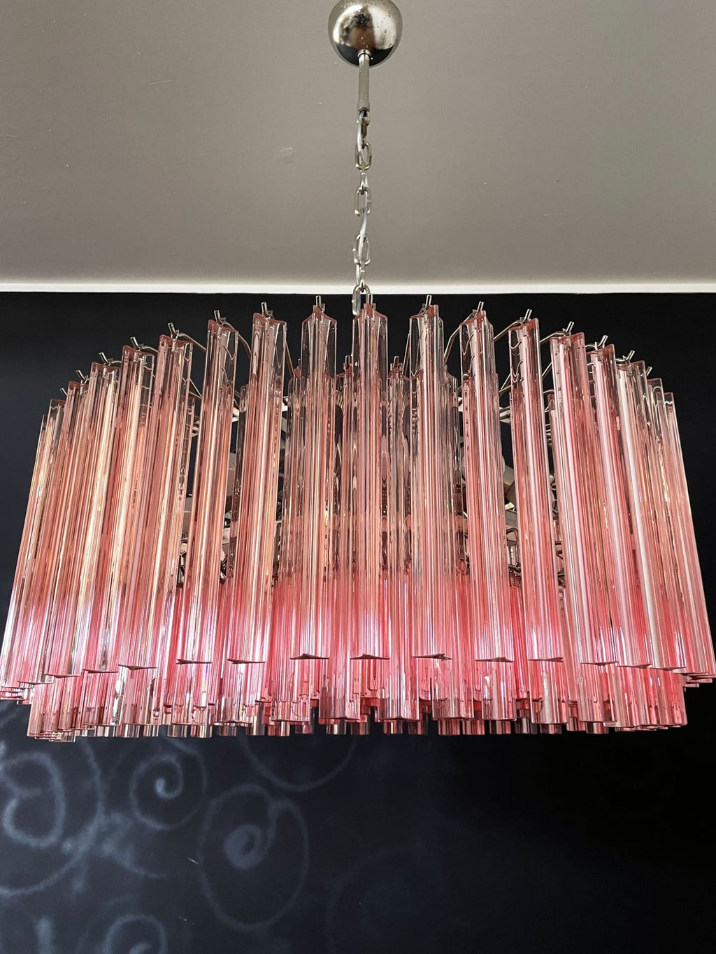 Murano Glass Chandelier – Triedri Round – 265 Prisms – Pink