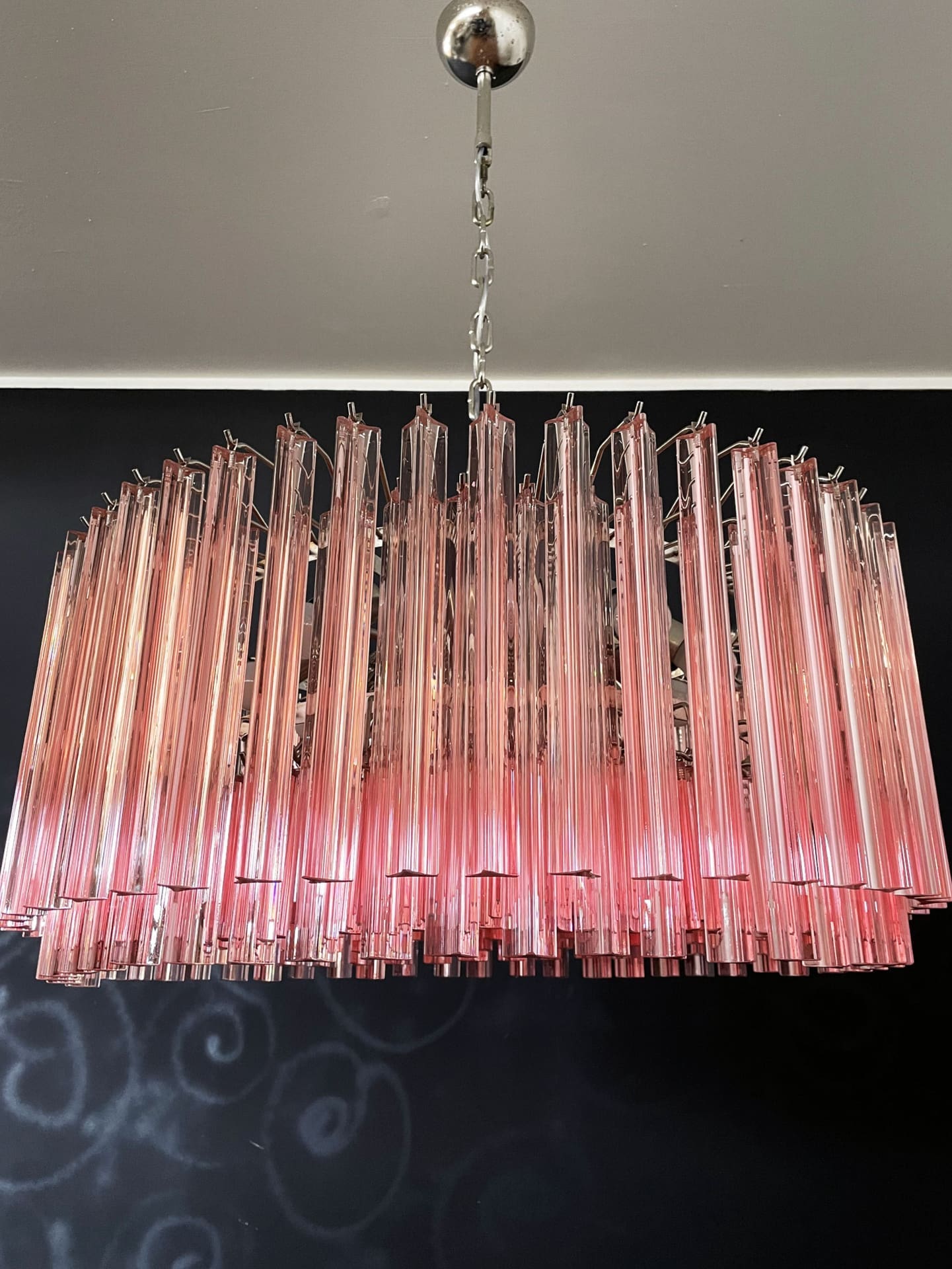 Murano Glass Chandelier – Triedri Round – 265 Prisms – Pink
