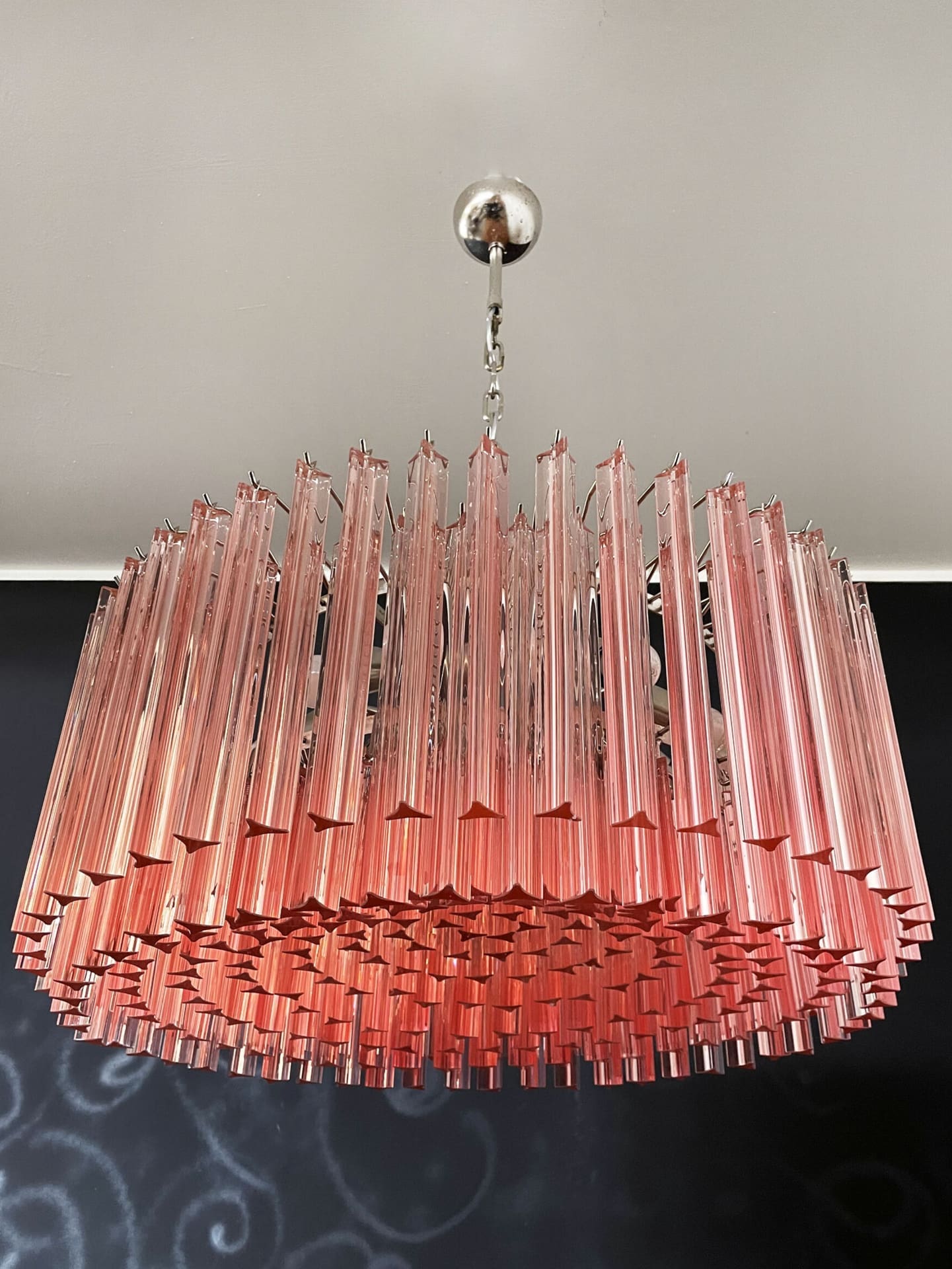 Murano Glass Chandelier – Triedri Round – 265 Prisms – Pink