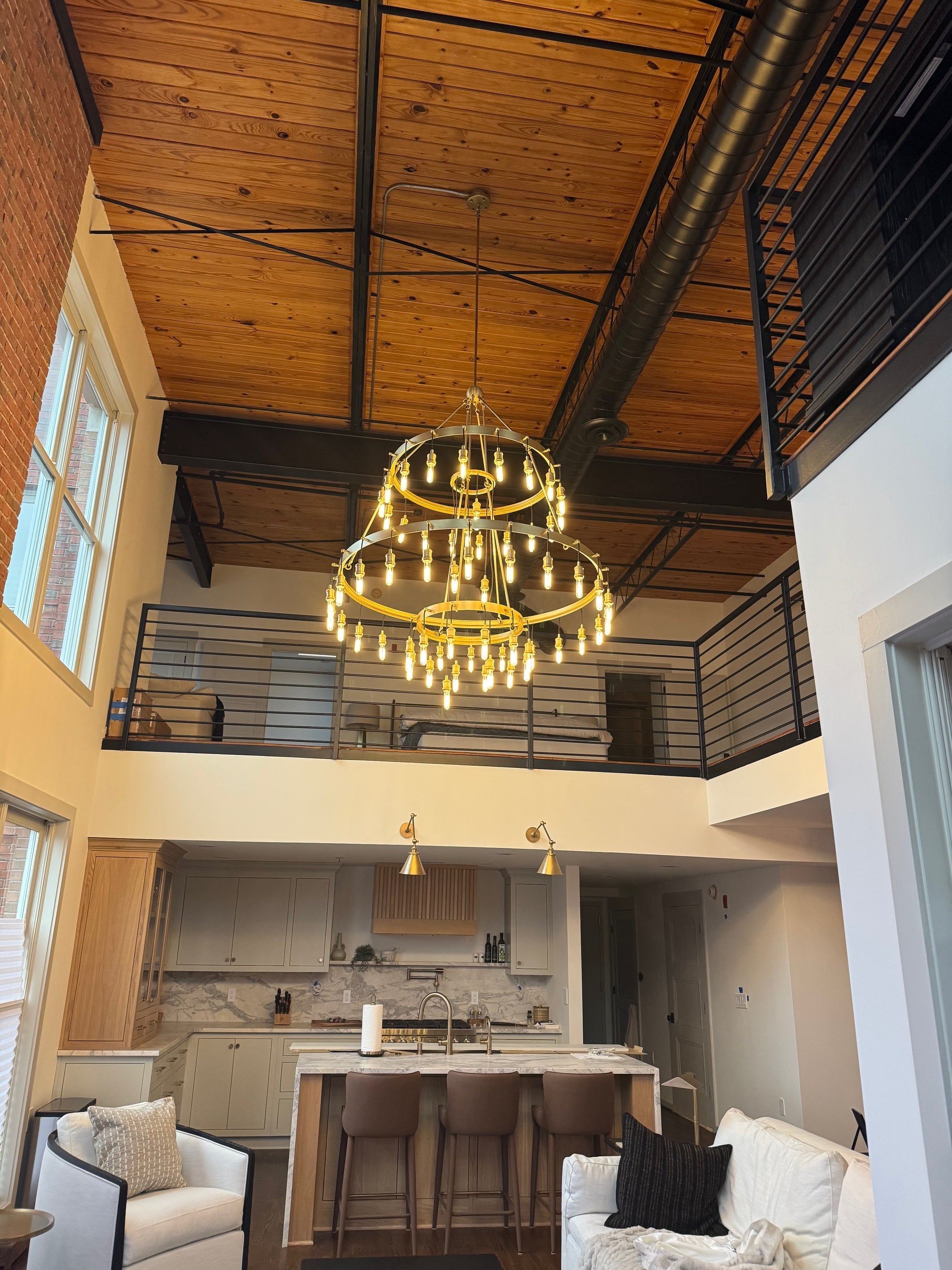Retro-Inspired Metal Pendant Light Chandelier for Living Room / bedroom / staircase / villa