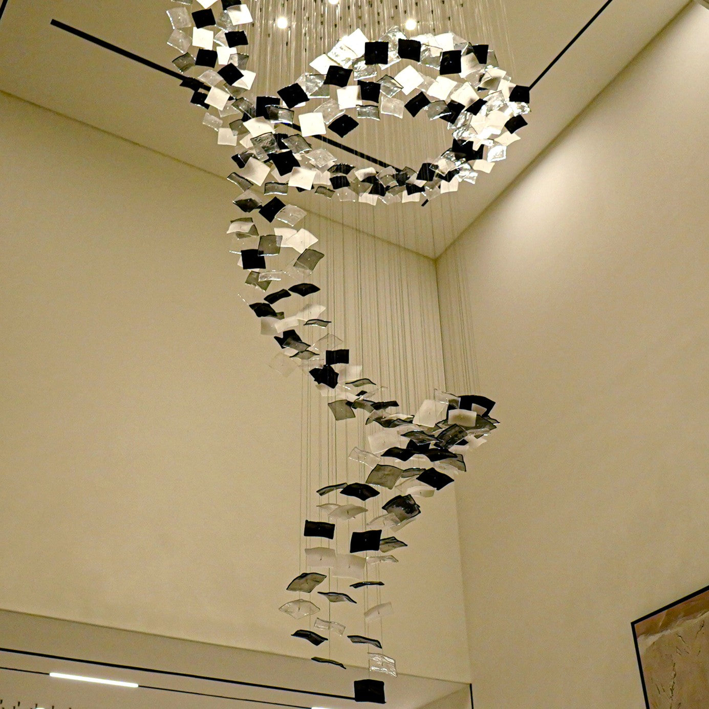 Modern Glass Spiral Floating Square Chandelier – High-Quality Finish