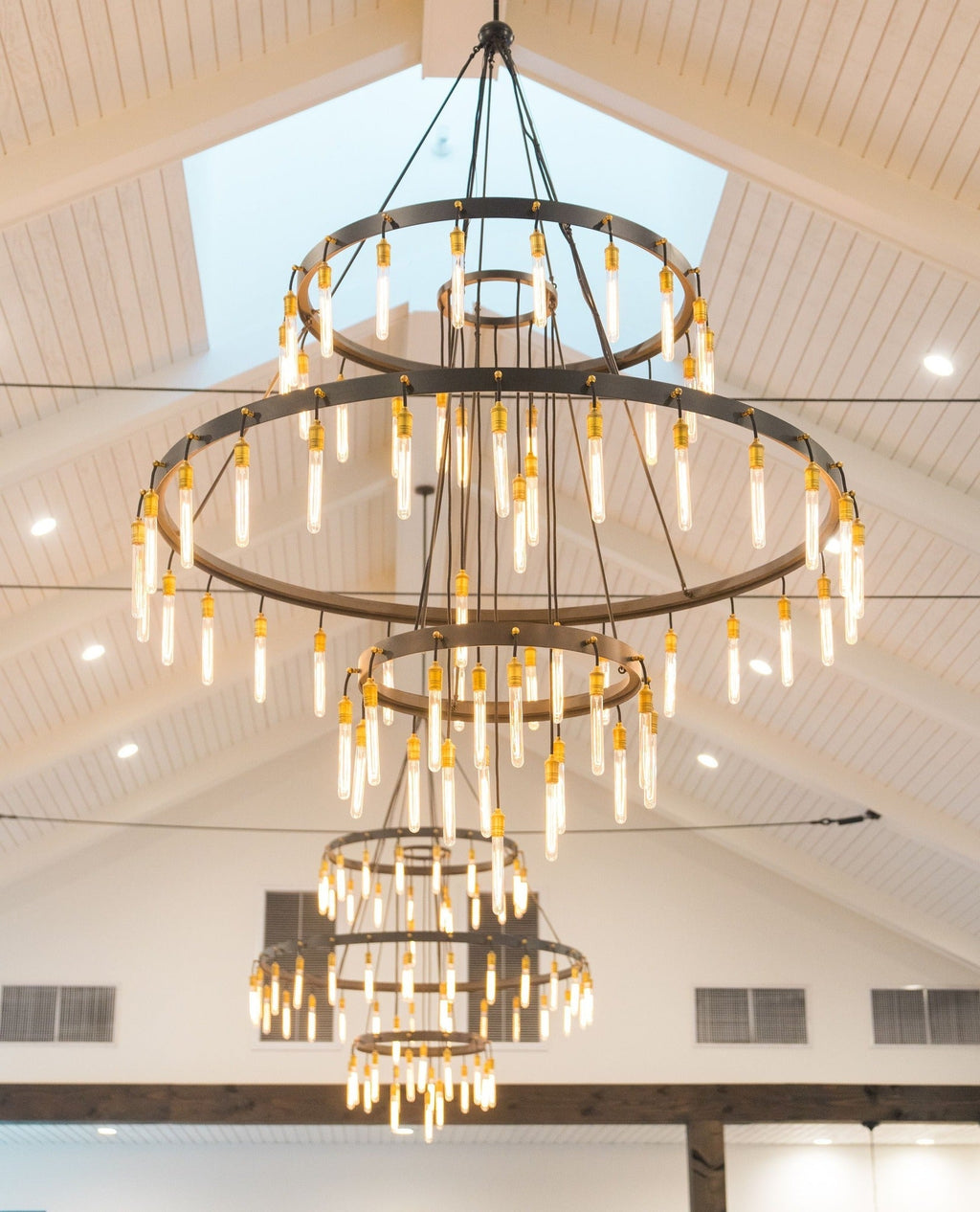 Retro-Inspired Metal Pendant Light Chandelier for Living Room / bedroom / staircase / villa