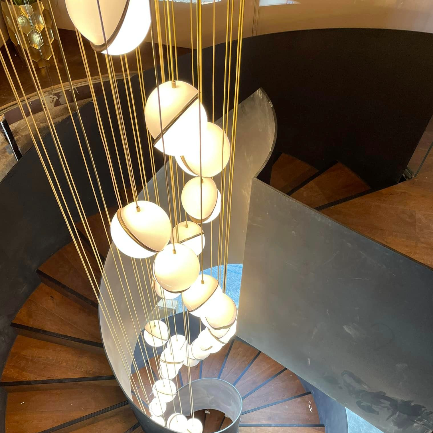 Modern Acrylic and Metal Floating Ball Chandelier for Staircase Foyer Entryway Living Room