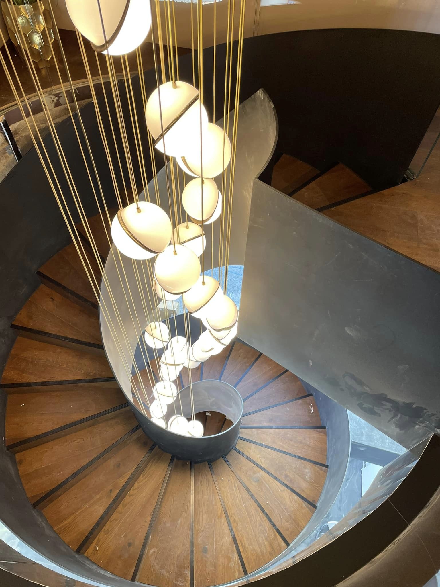Modern Acrylic and Metal Floating Ball Chandelier for Staircase Foyer Entryway Living Room