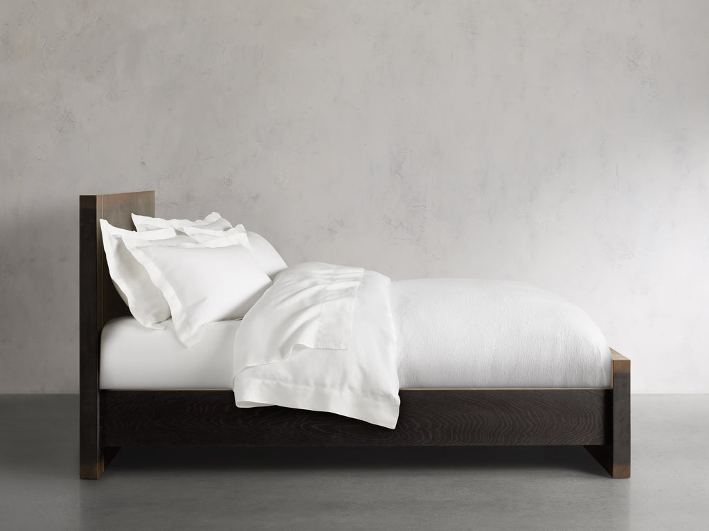 Mihaela Bed
