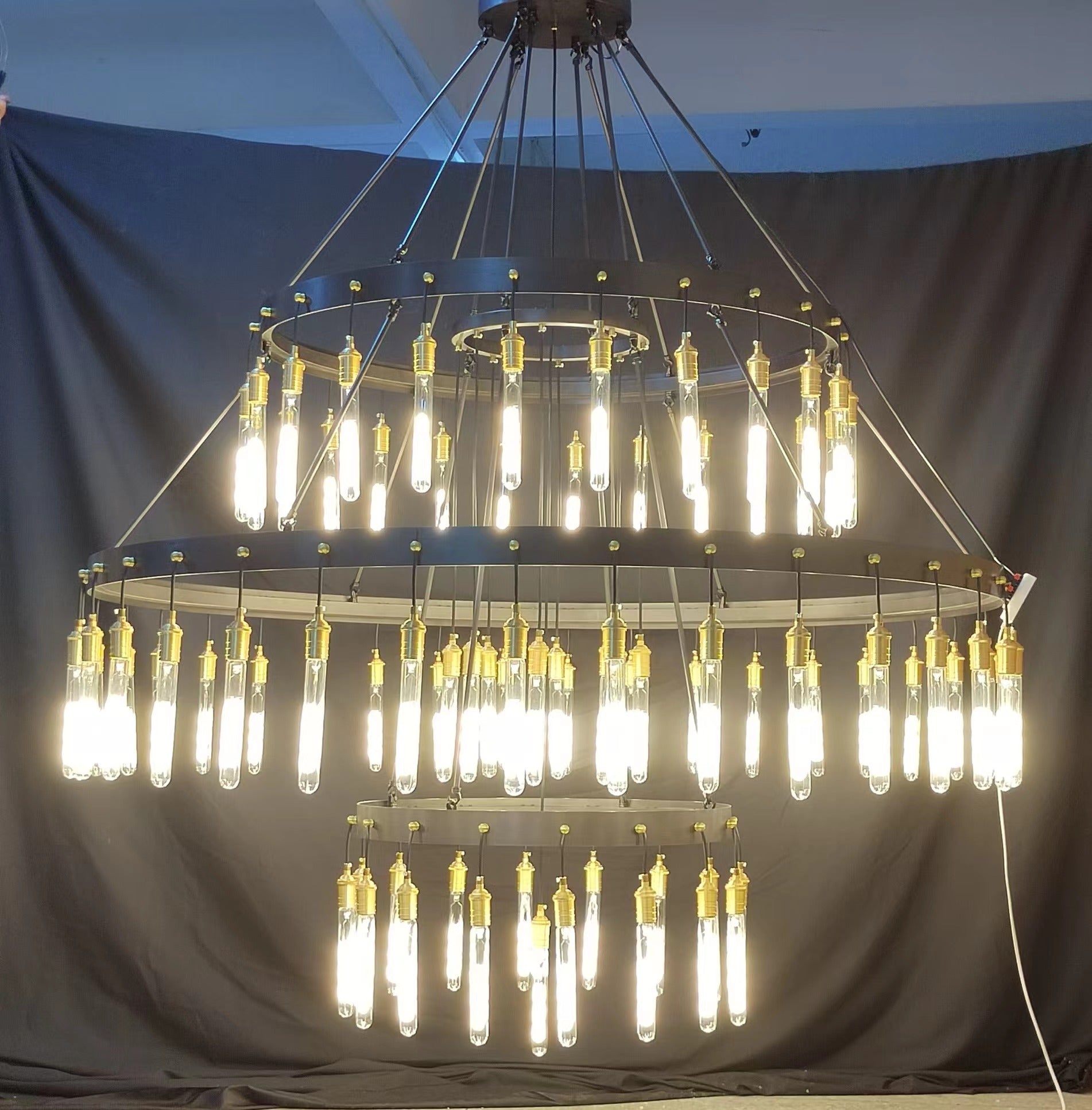Retro-Inspired Metal Pendant Light Chandelier for Living Room / bedroom / staircase / villa