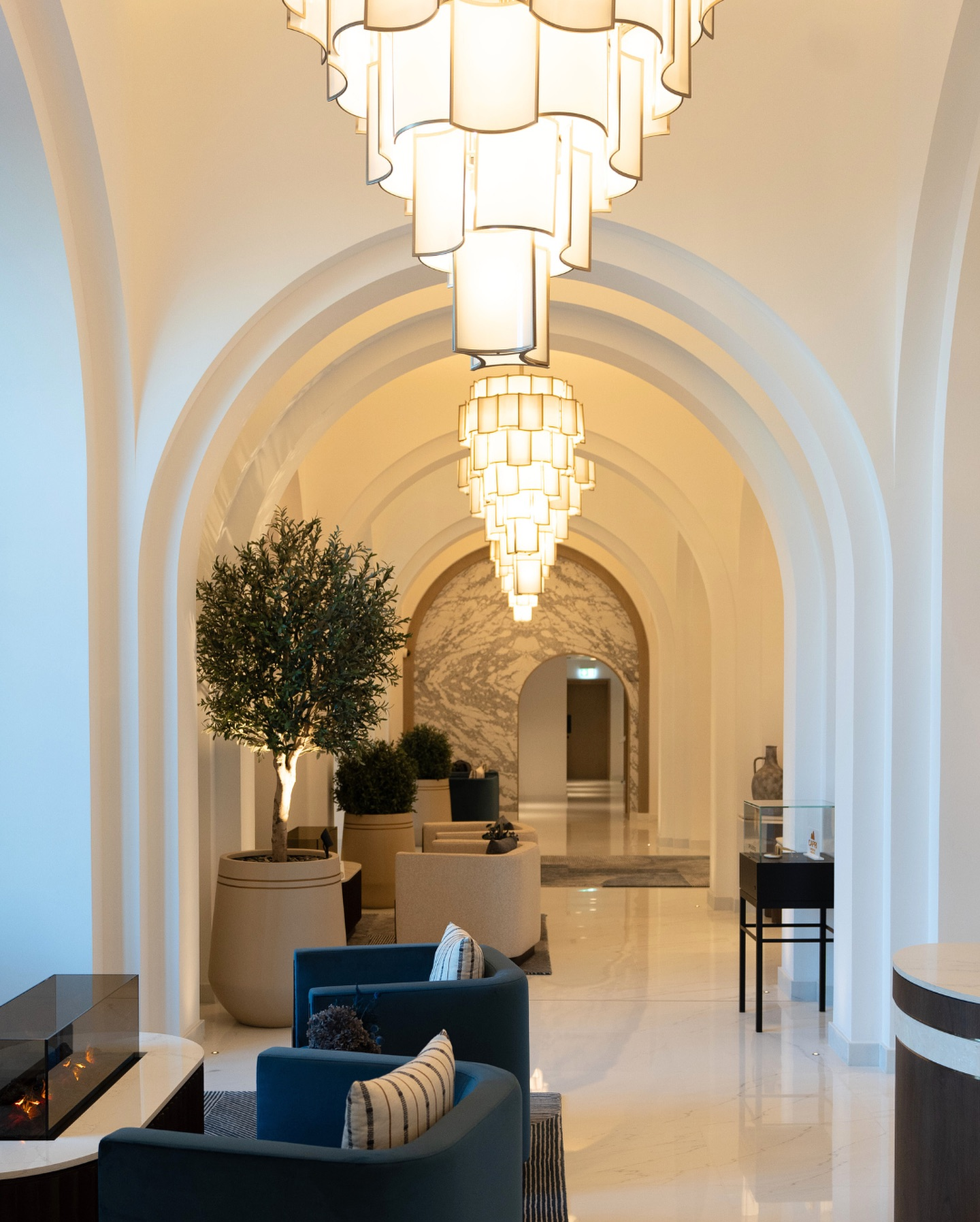Modern Acrylic Tile Chandelier for High-Ceiling