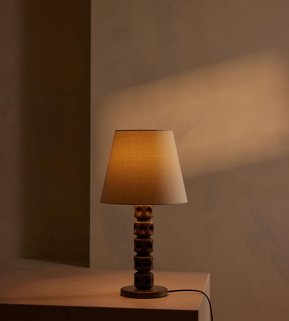 Oak Table Lamp with Antiqued Brass Finish - Erhaus product image 2