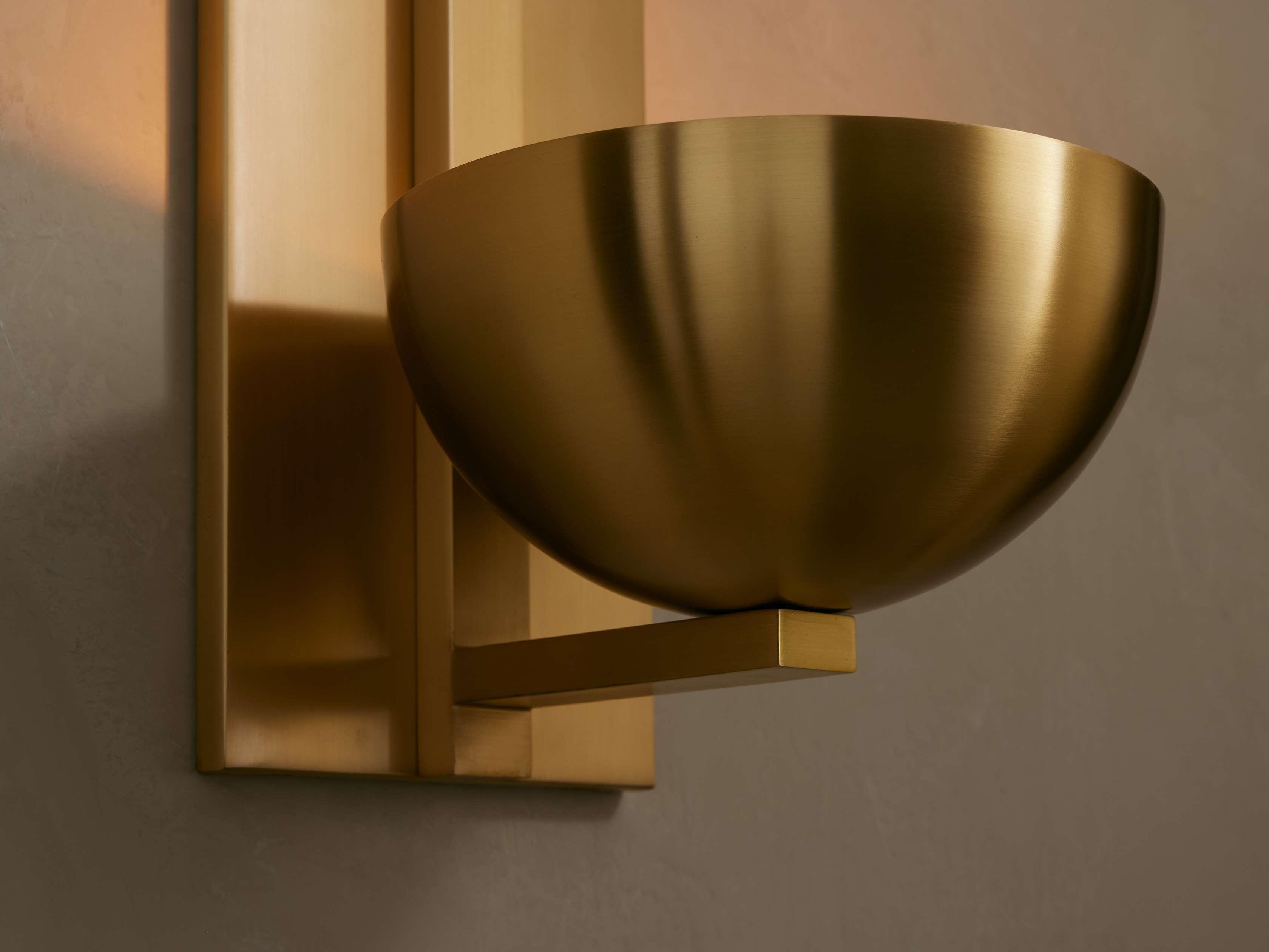 Belmira Brass Alabaster Sconce