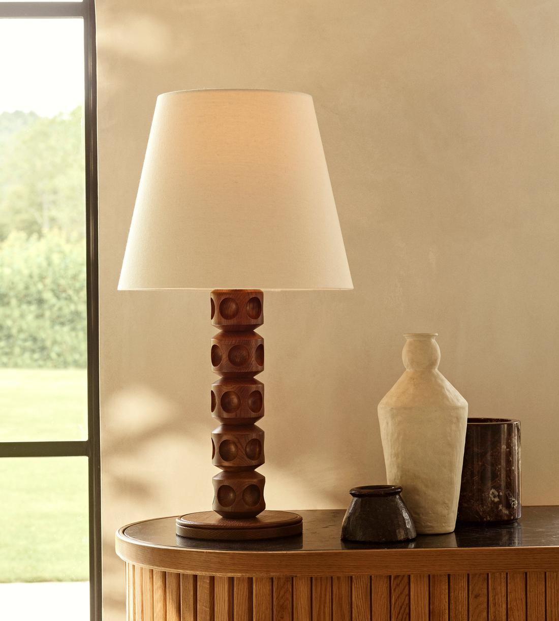 Oak Table Lamp with Antiqued Brass Finish - Erhaus product image 3