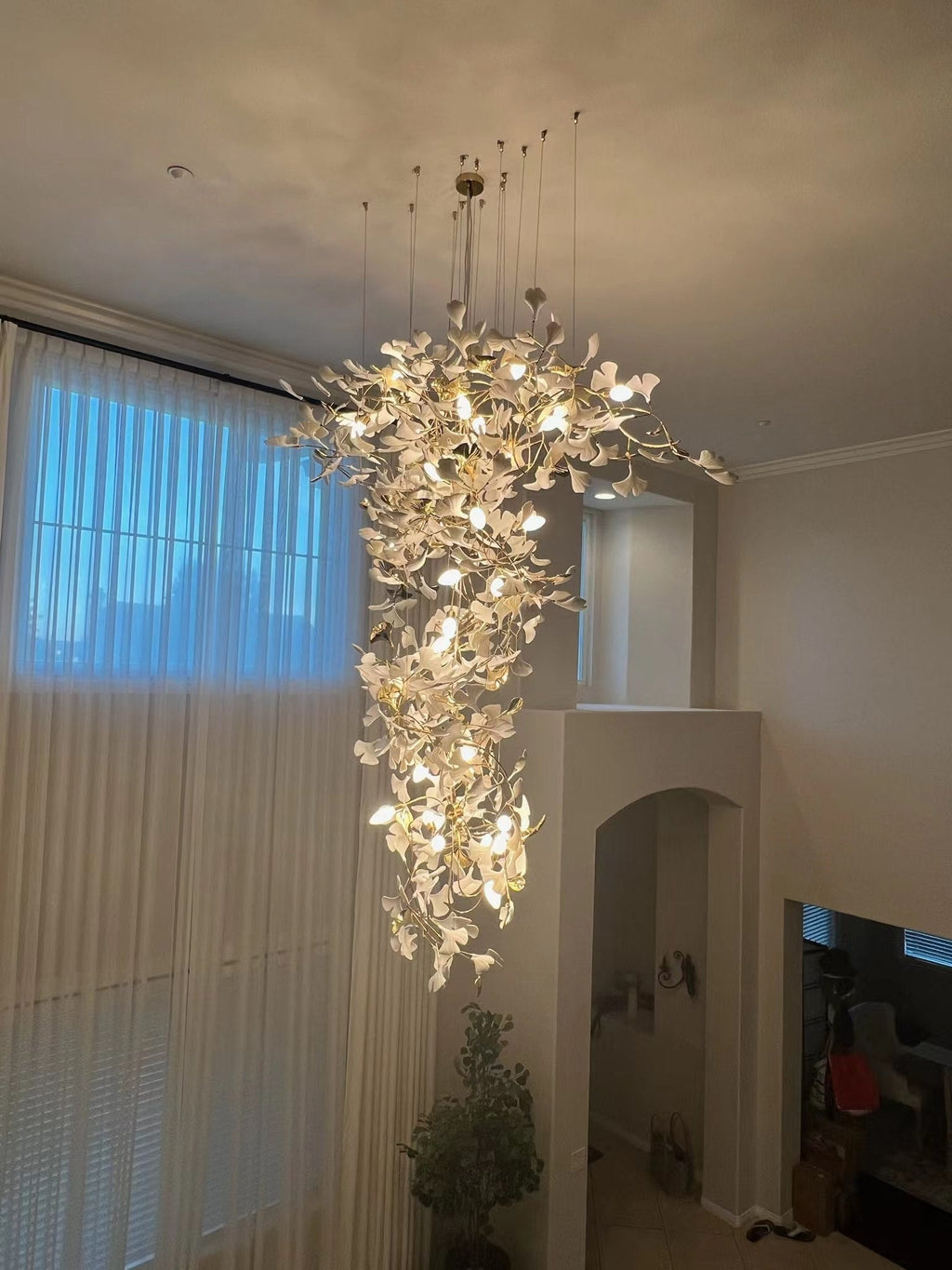 Ceramic Ginkgo Leaves Branch Flower Chandelier