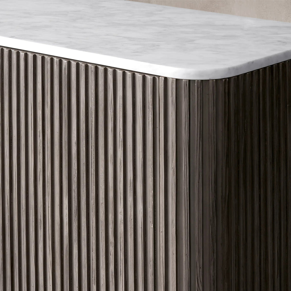 Finnley Media Console