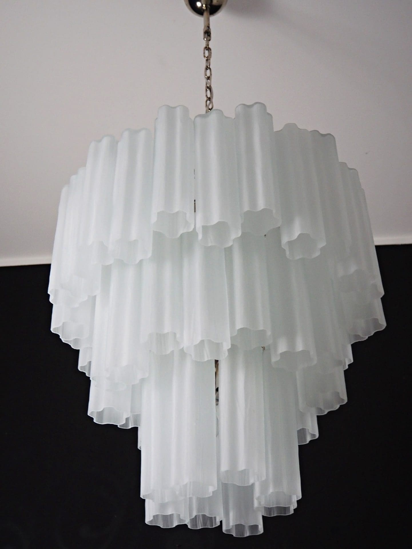 Murano Glass Chandelier – 48 Tubes – Matte White
