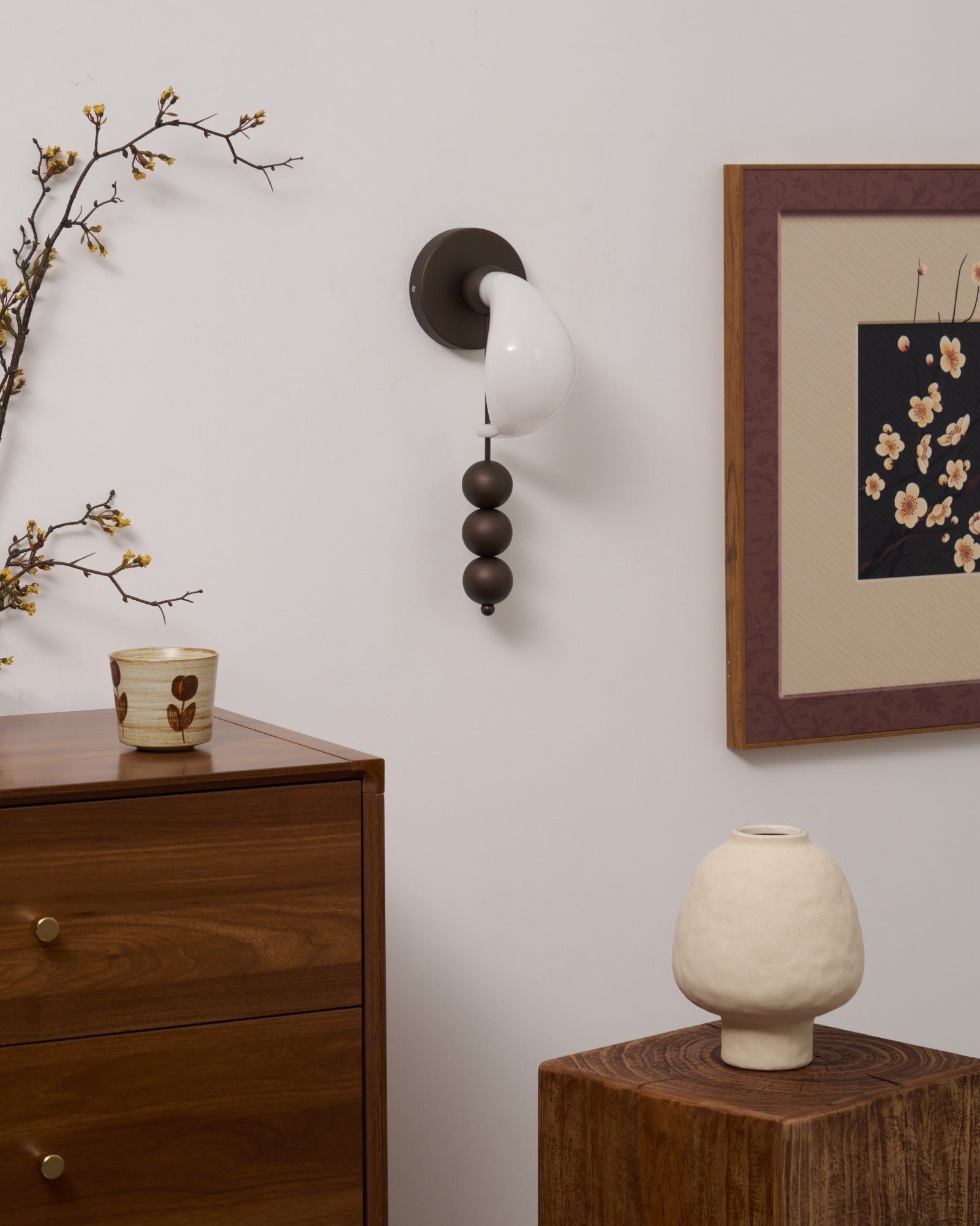 Alabris Wall Light