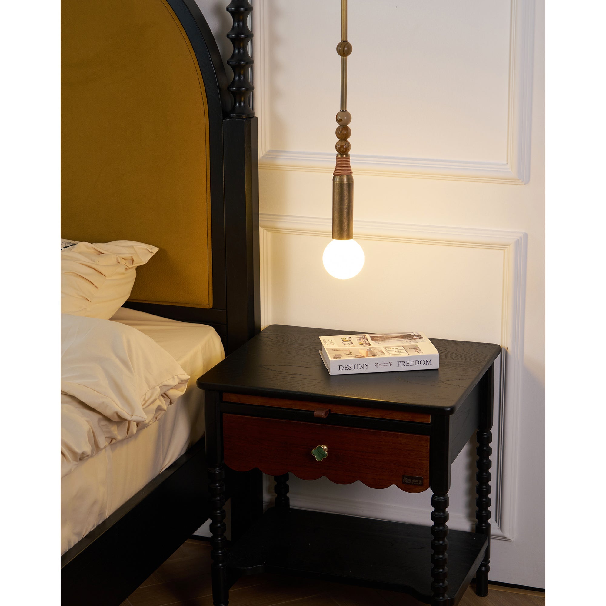 Allia Pendant Light
