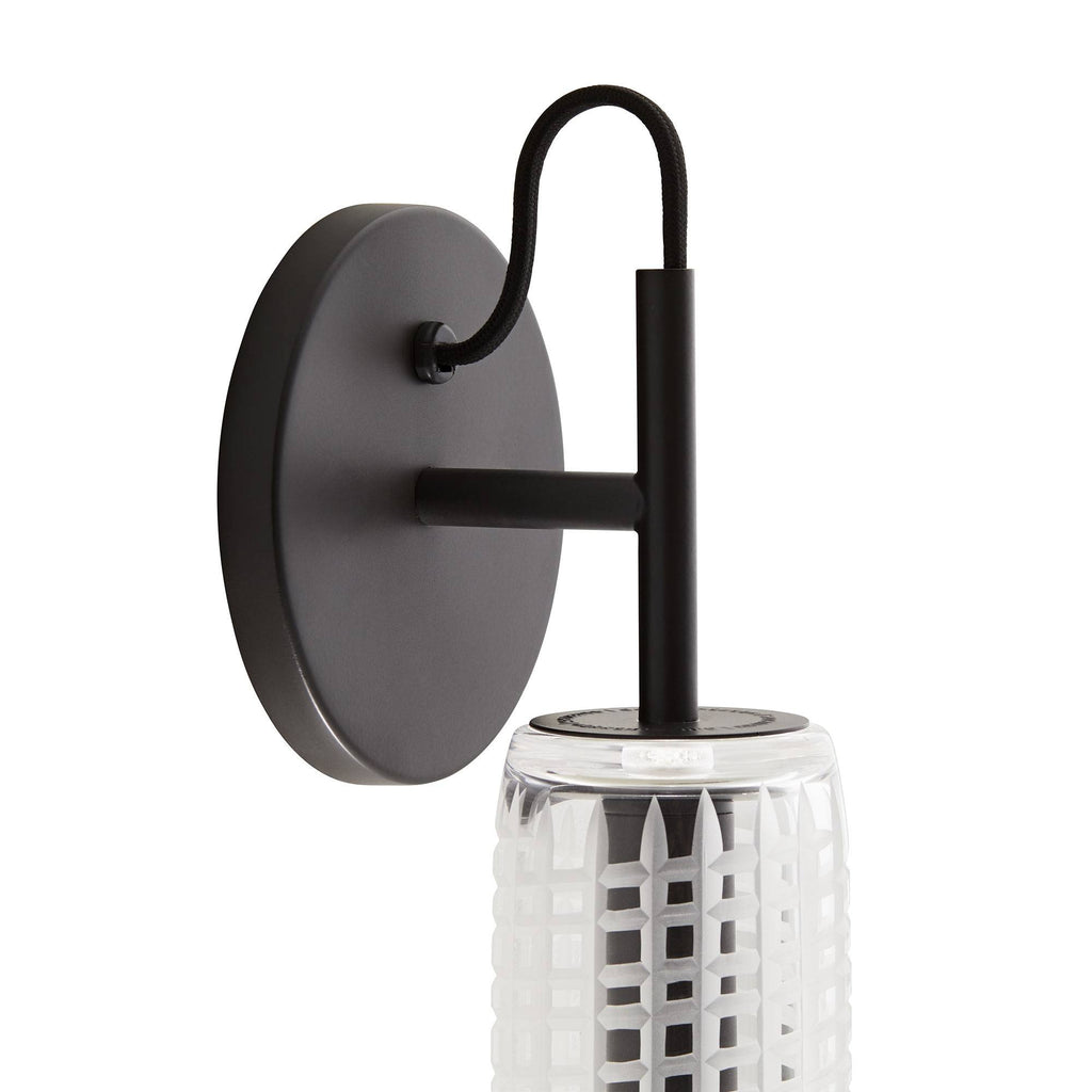 Cut Tall Wall Sconce DA49027 detail view