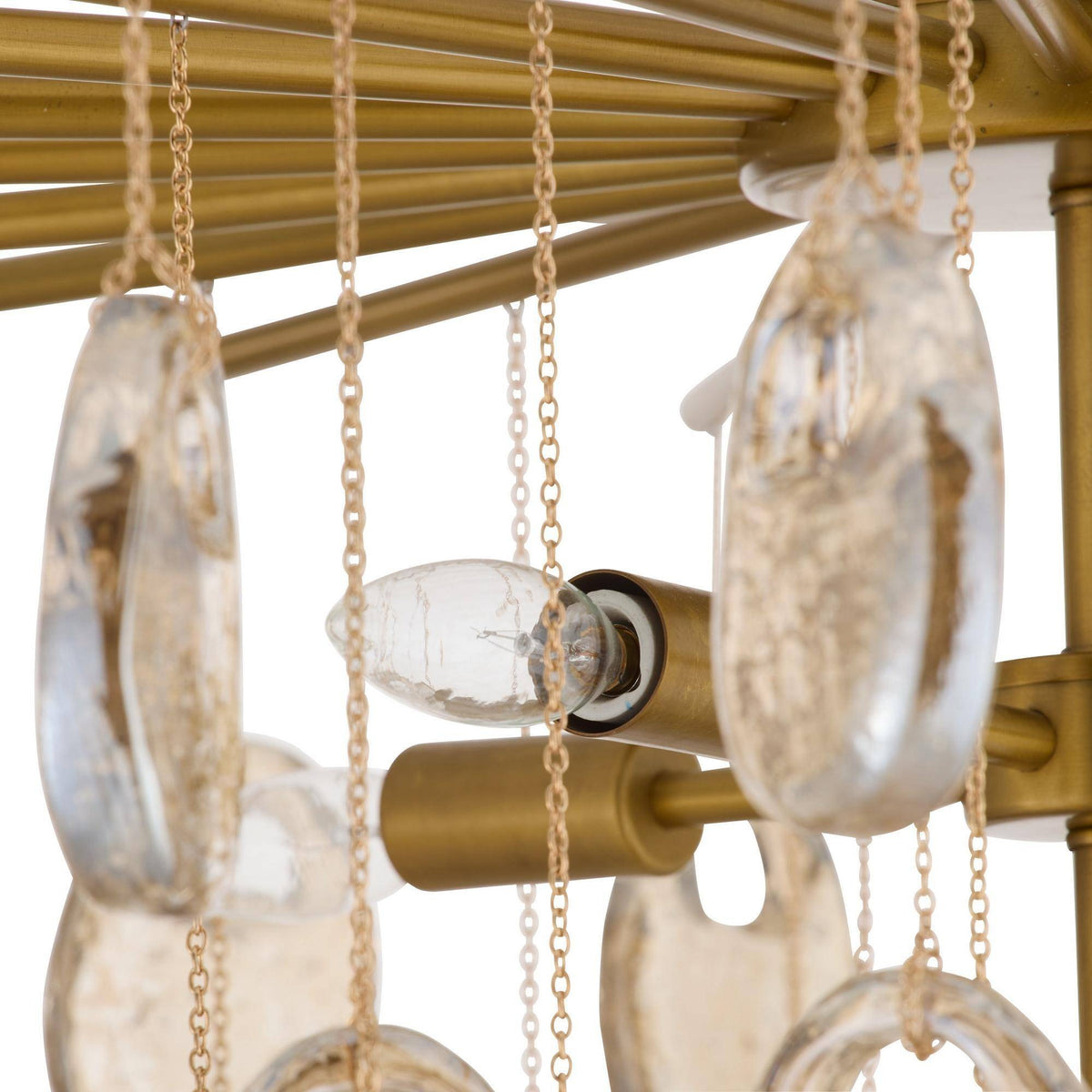 Jacqueline Chandelier DMC33 detail view
