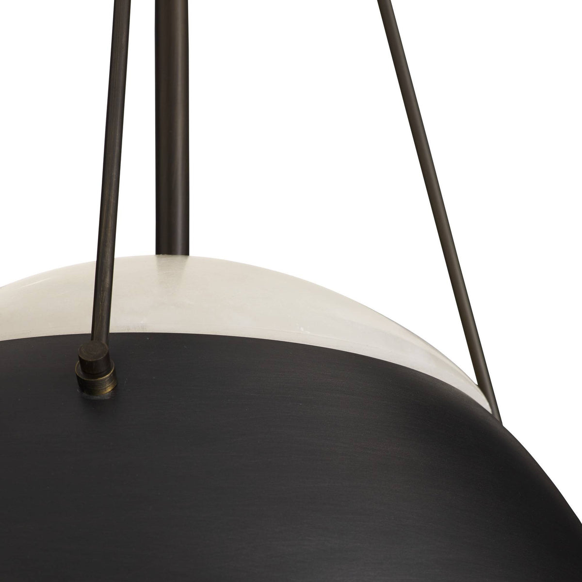 Leda Pendant DPC23 detail view