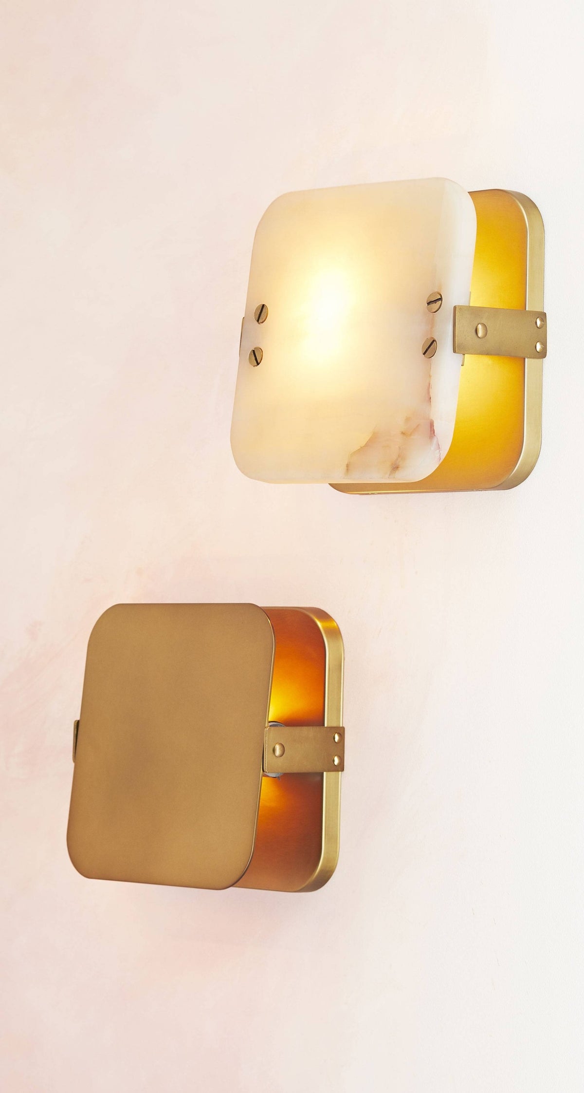 Mercury Wall Sconce DS49002 room scene
