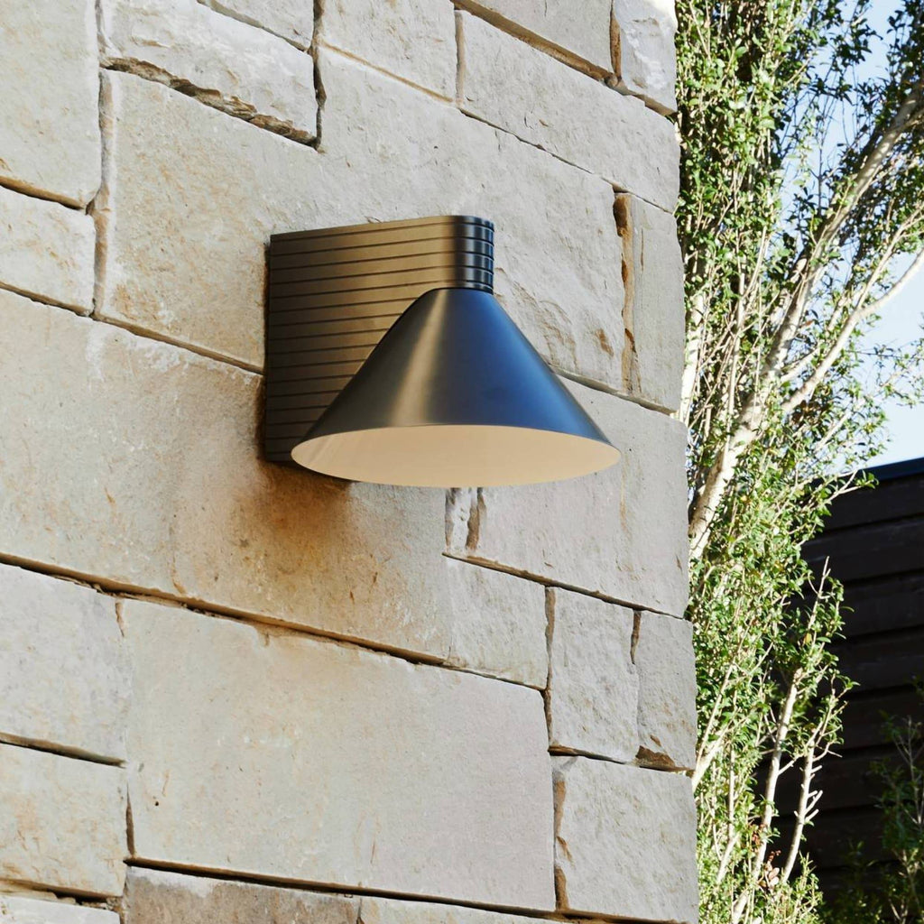 Chadwick Outdoor Wall Sconce DWC41 room scene