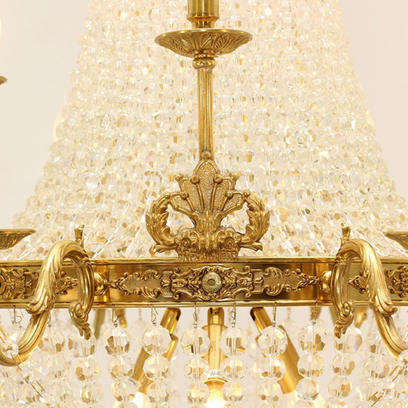 Empire Style Round Brass and K9 Crystal Chandelier with Decorative Finish for Foyer Living Room Dining Room