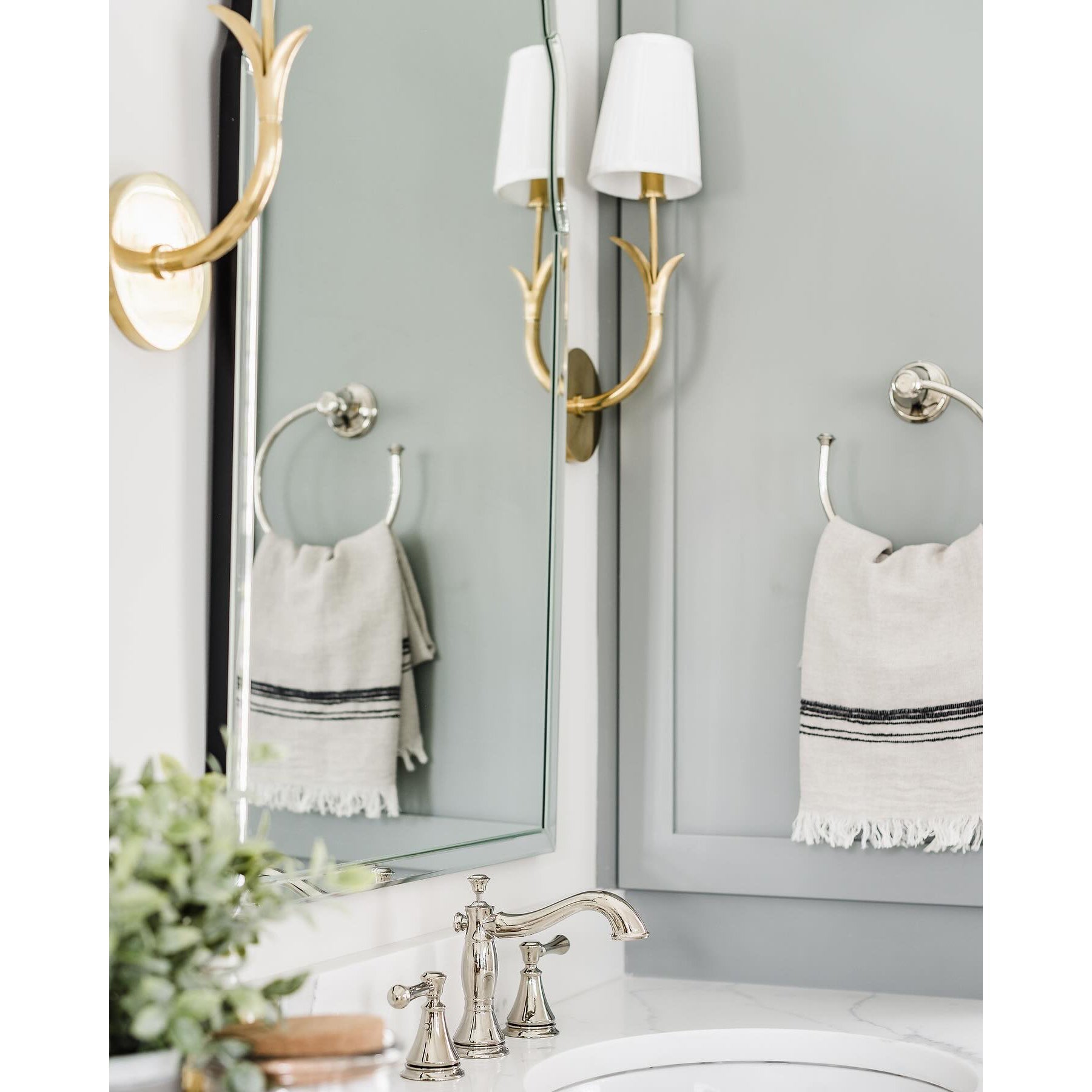 Deering Wall Lamp