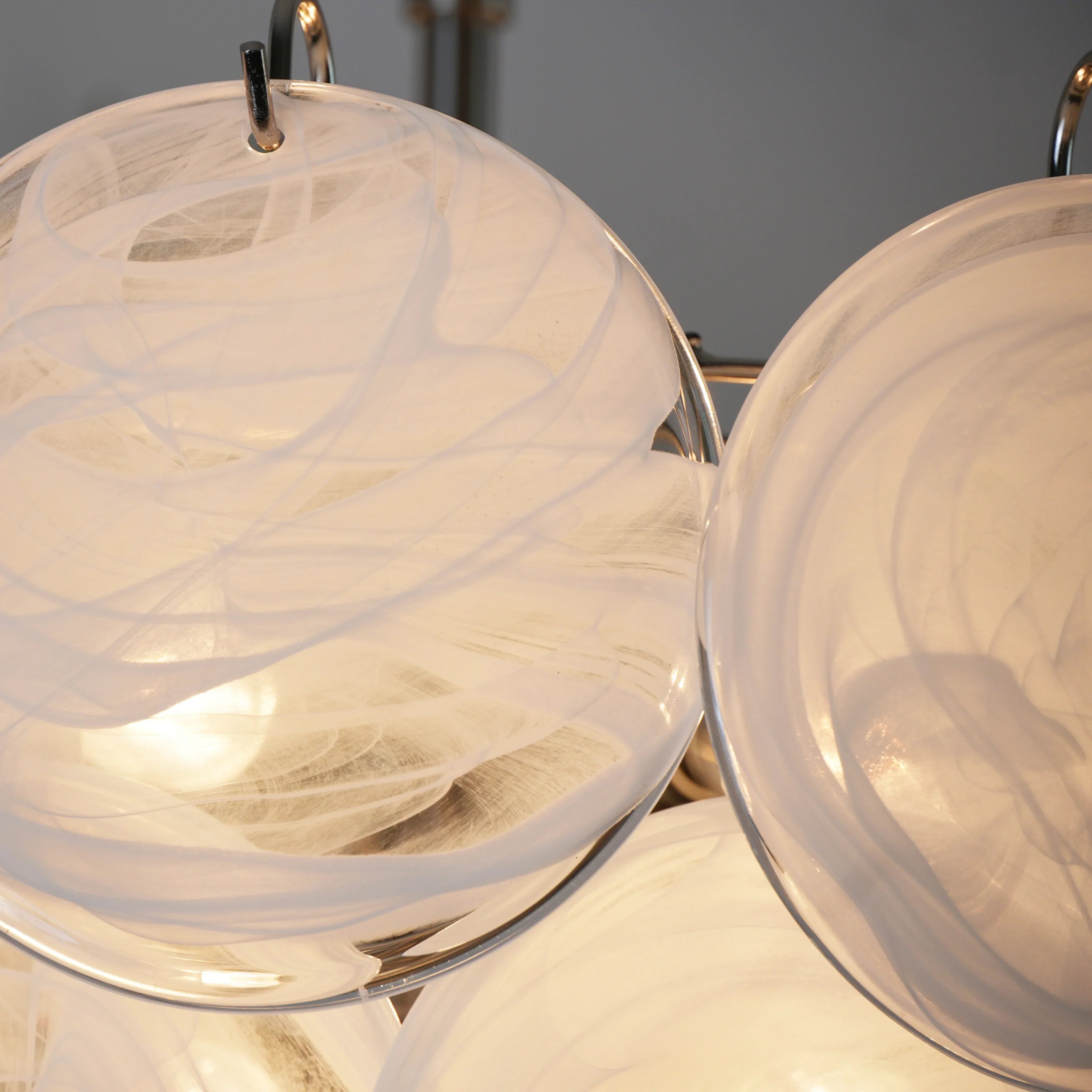 Elegant White Murano Disc Chandelier