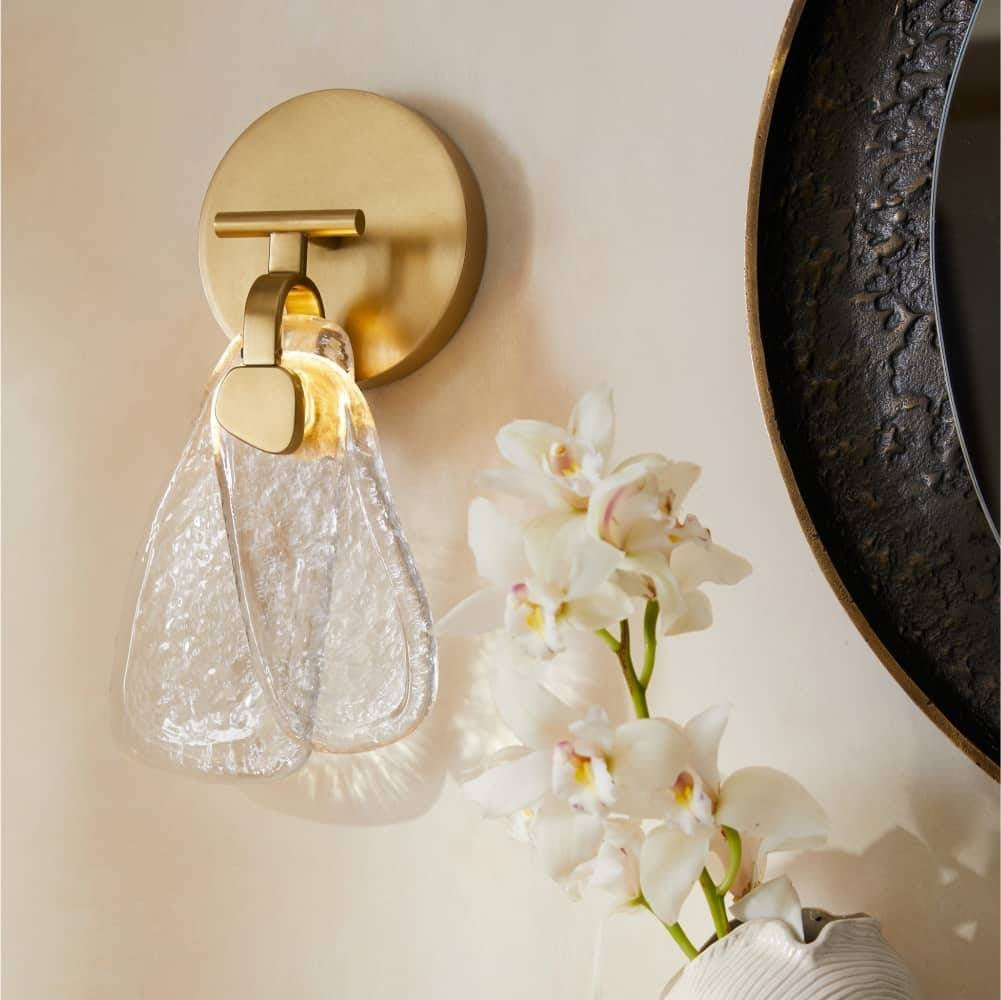 Melt Wall Sconce GADWC06 room scene