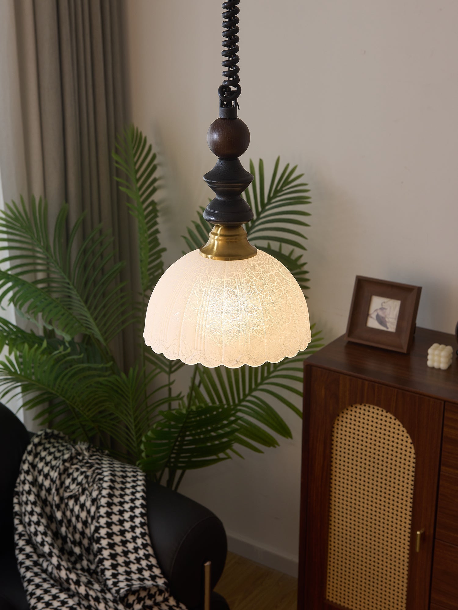 Halcyon Arch Pendant Light