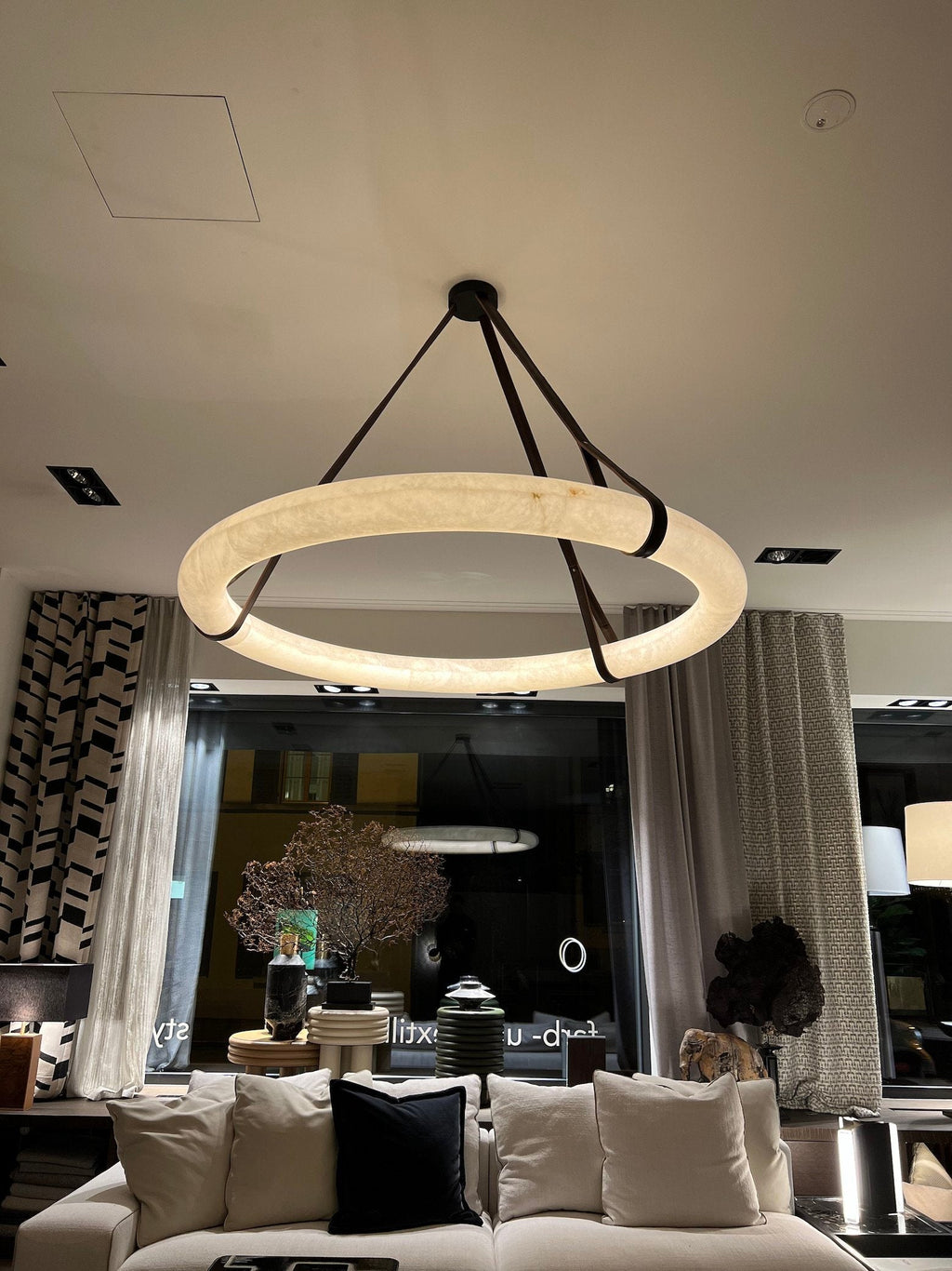 Modern Round Alabaster Chandelier for Living Room / bedroom