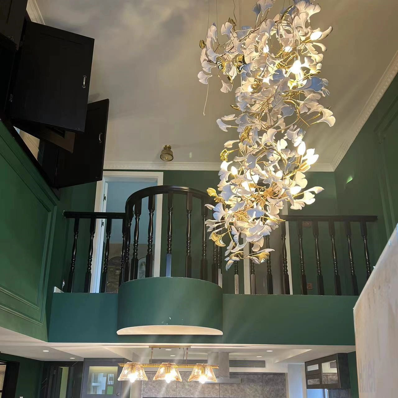 Ceramic Ginkgo Leaves Branch Flower Chandelier