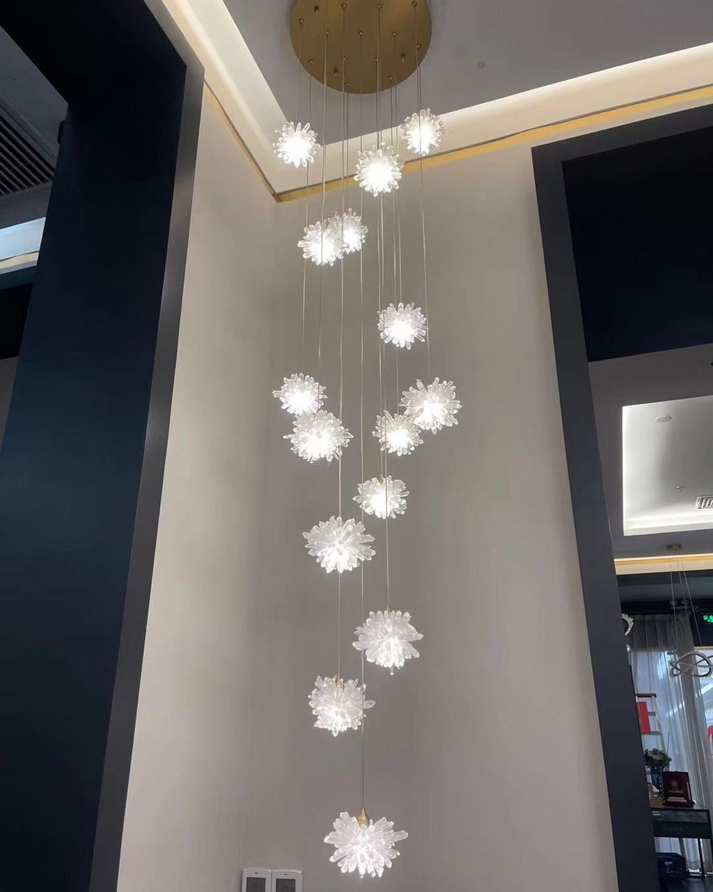 Luxury Floating Crystal Rock Chandelier for Staircase / foyer