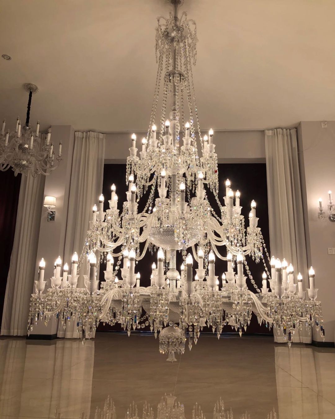 Light Luxury Classic Long Version Tiered Candle Light Crystal Chandelier for High-Ceiling Rooms / living Room
