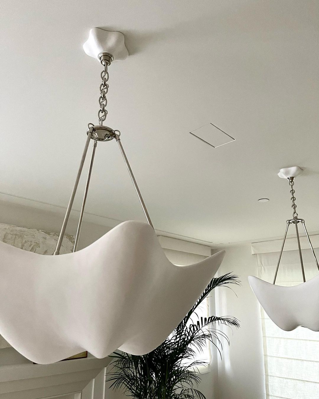 Modern White Cloudflow Pendant for Low-Ceiling