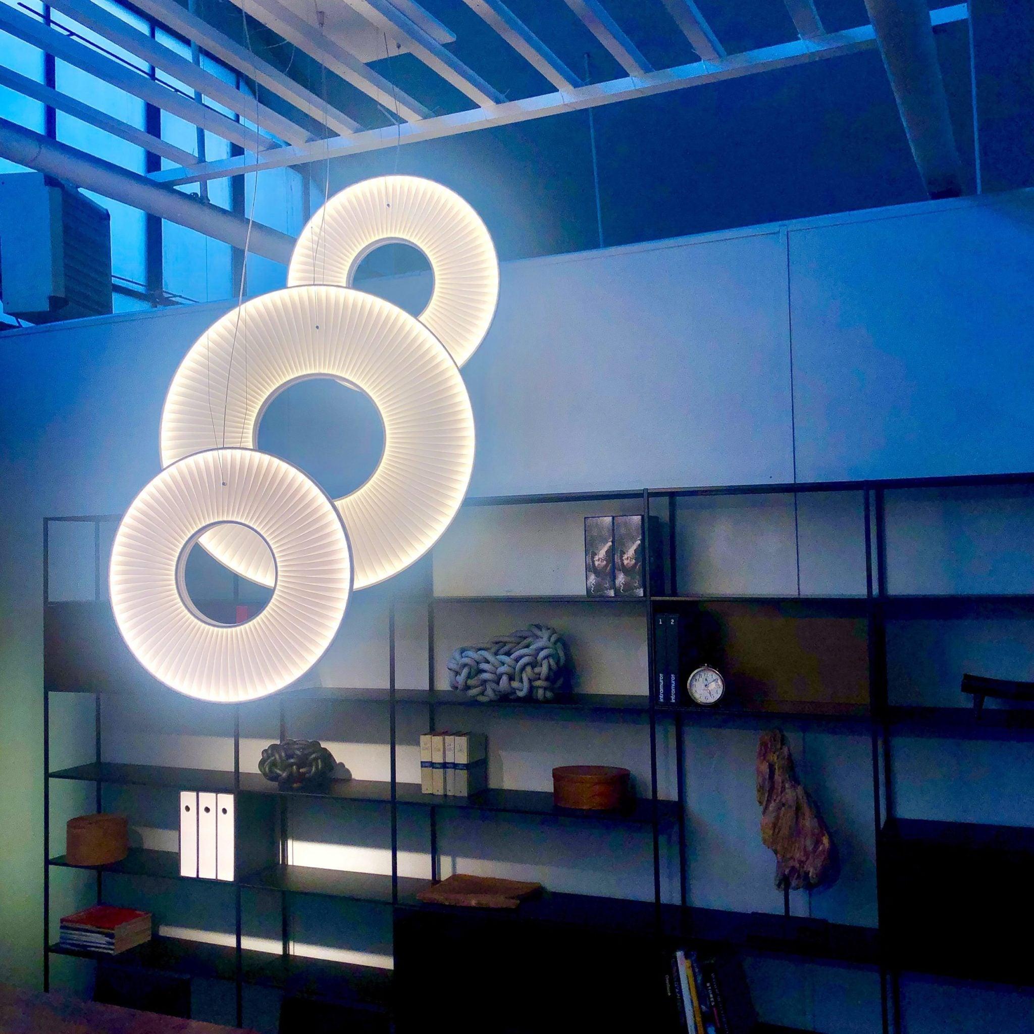 Iris Pendant Lamp