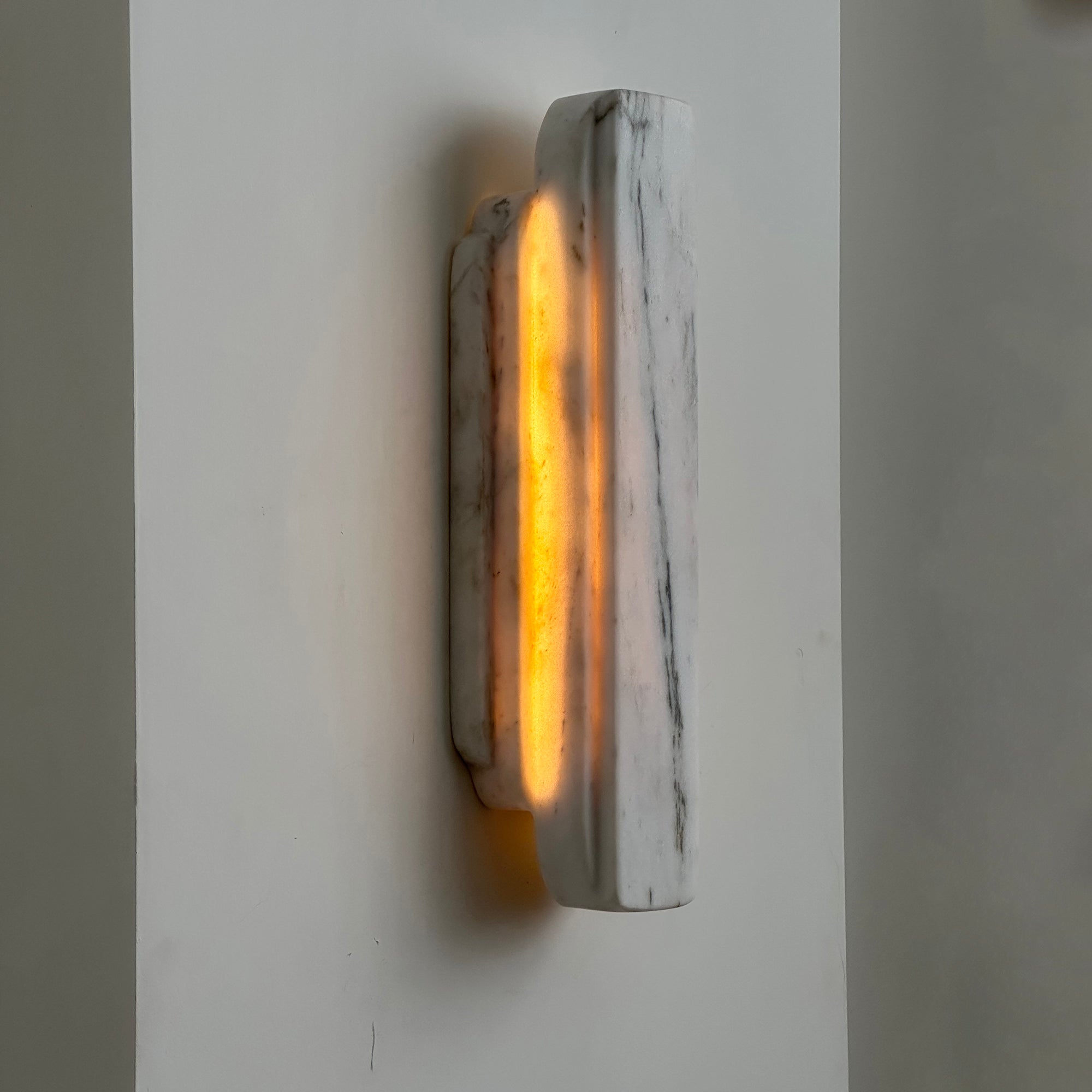Jewel Onyx Alabaster Wall Lamp