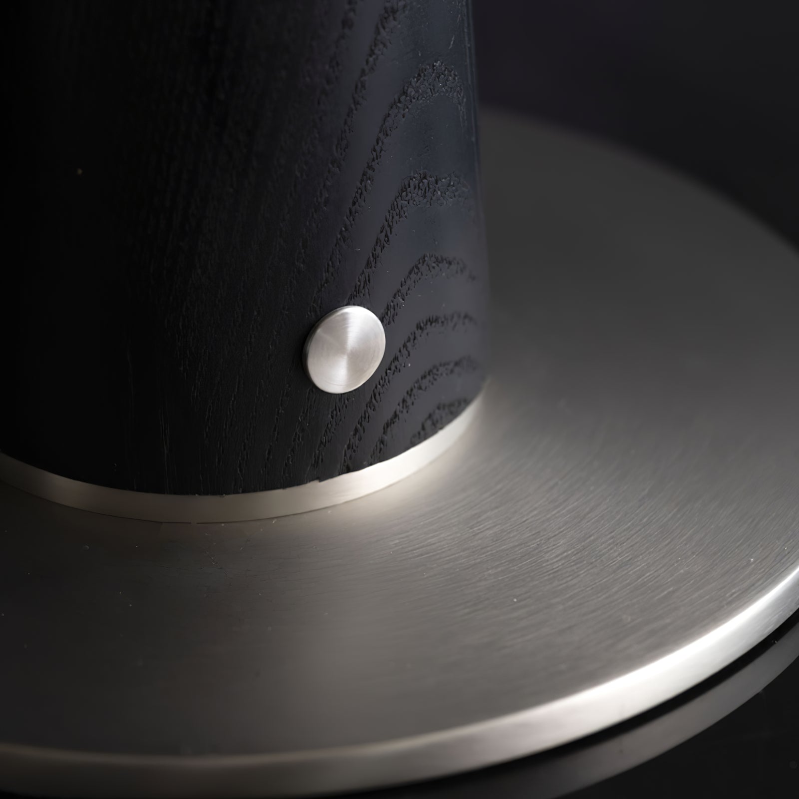 Kizu Peak Table Lamp