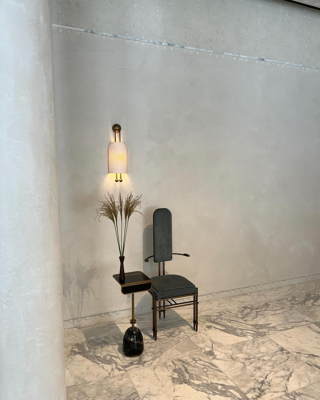 Zelaeora Modern Minimalist Glass Lantern Sconce Wall Lamp