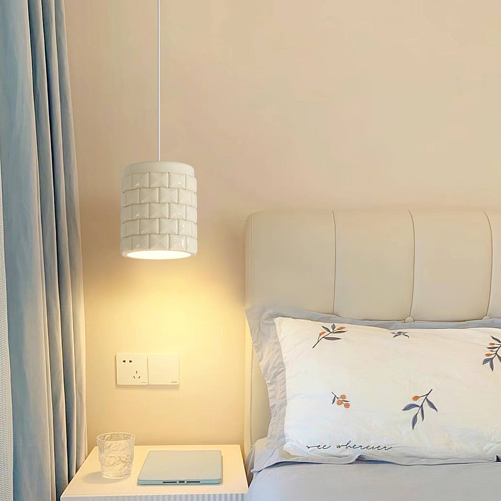Lysne Girl Pendant Lamp