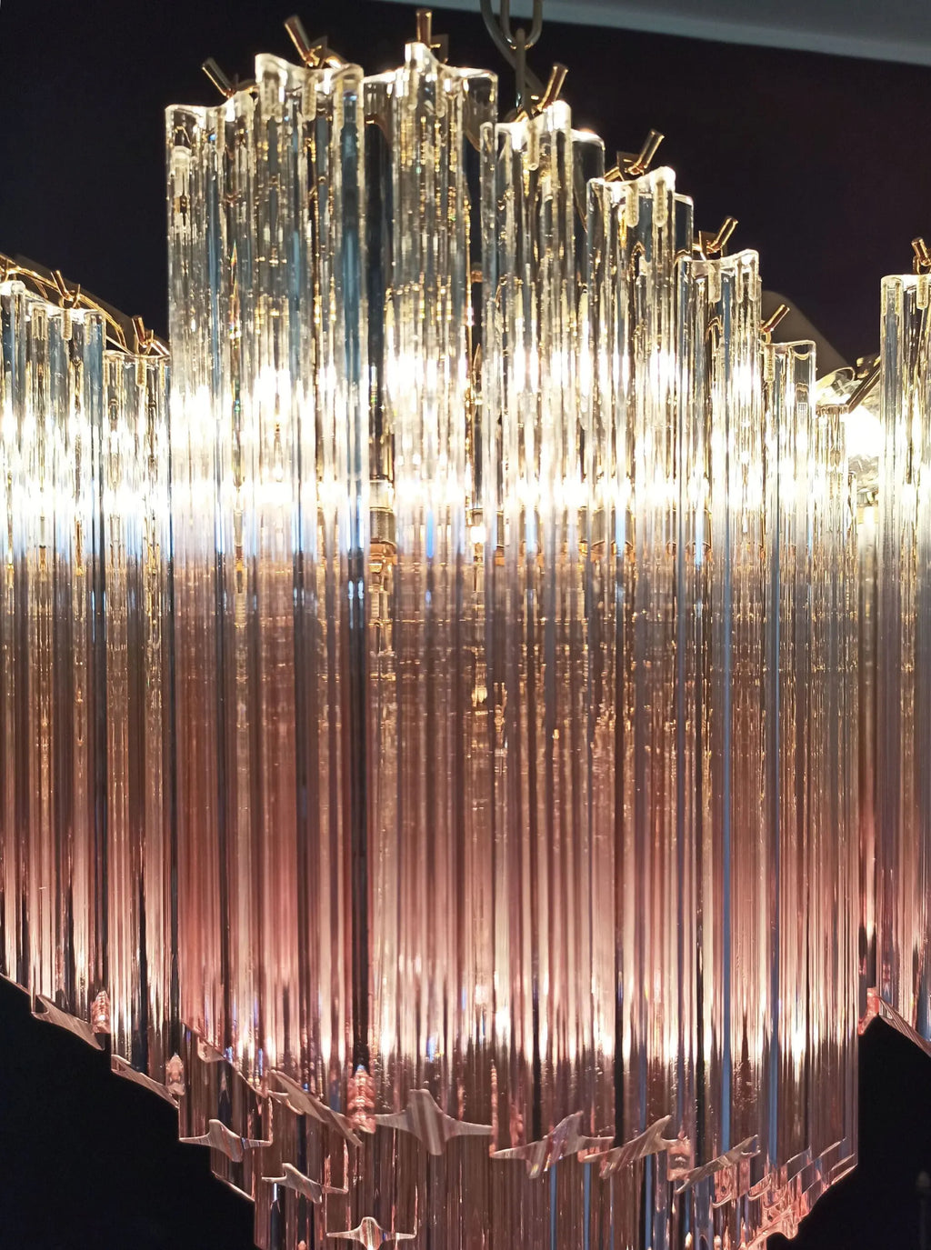 Murano Glass Chandelier – Viennetta -114 Prisms – Pink