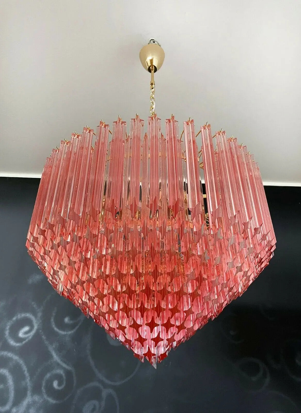 Murano Glass Chandelier – 265 Prisms – Pink