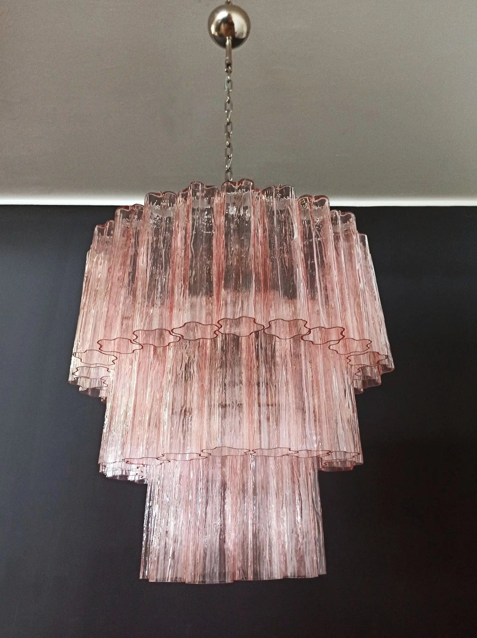 Murano Glass Chandelier – 52 Tubes – Pink
